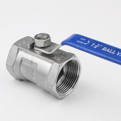 China 1PC General Internal 1000 Thread Stainless Steel Dog Screw Ends Ball Valve With Handle Lockable Ball Valves for sale