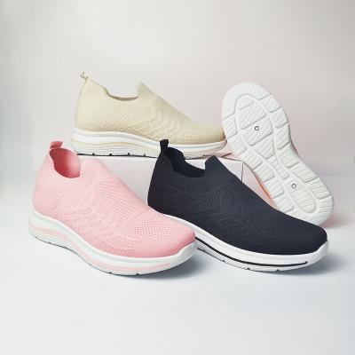 China Fashion Trend Factory Special Price New Design Fly Knit Girls Walking Shoes Casual Shoes Sepatu for sale