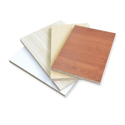 China Contemporary Wholesale Environmental Protection Thickness 15mm Eucalyptus Flakeboards Melamine Faced Chipboard for sale