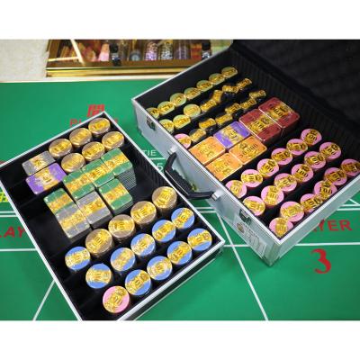 China Crystal Plus Color Casino Custom Poker Chips High Quality Acrylic Mixed Poker Chips Gold Color Casino Entertainment Chips for sale