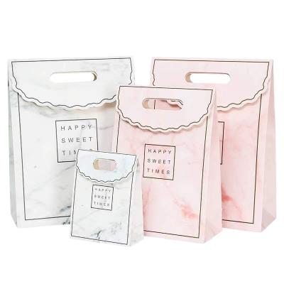 China Recyclable Luxury Paper Gift Bags Gray Custom Paper Shopping Luxury Gift Paper Bag Packaging for sale