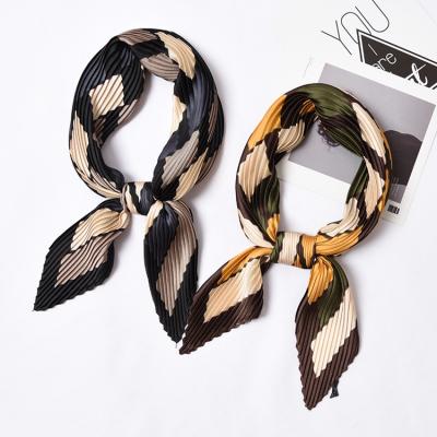 China Korean Square Muffler Printing Color New Retro Pleated Small Square Silk Scarf Wholesale for sale