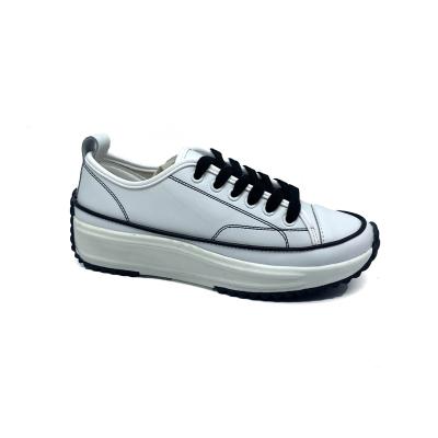 China Fashion Trend Wholesale Ladies White Canvas Shoes Casual Sport Breathable Canvas Shoes For Custom for sale