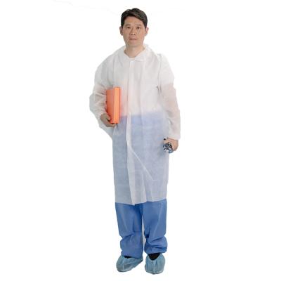 China Free Samples Disposable Anti-Static Hospital Lab Coat With 3 Pockets White Medical Lab Coat for sale