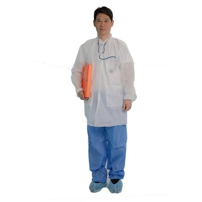 China Disposable SMS 45gsm Antistatic Lab Jacket With Stand Collar PP Lab Coat With Push Button for sale