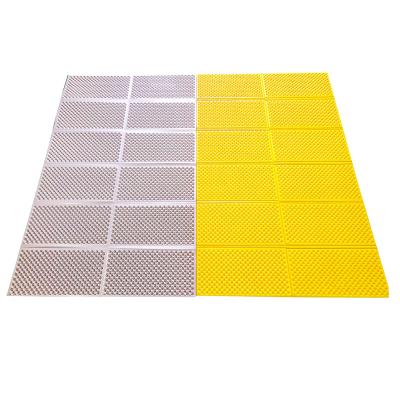 China Lightweight Durable Foam Cell Pad Closed Pad Foldable Moisture Proof Waterproof Sleep Mat For Hiking Backpacking Camping for sale