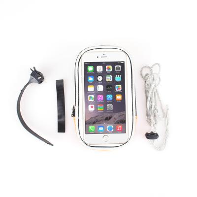 China 600 d polyester pvc plastic 2021 bicycle navigation kit. Waterproof touch screen mobile phone bag. Bicycle kit. bicycle kit for sale