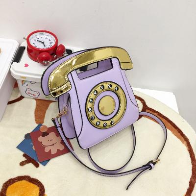 China Fashion Women Funny Novelty Purses Phone Shaped Retro Phone Handbag Top-handle Shoulder Bags OEM Odm Free Sample for sale