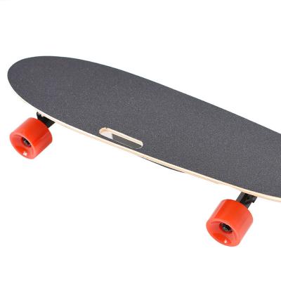 China Four Wheels Electric Smart Electric Skateboard 7 Ply Mapel And Aluminium Material à venda