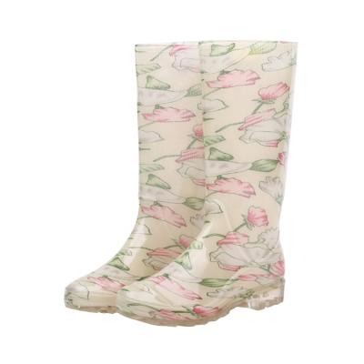 China Fashionable PVC Ladies Rainy Day Anti Slip Waterproof Lightweight Safety Non Slip Rain Boots for sale