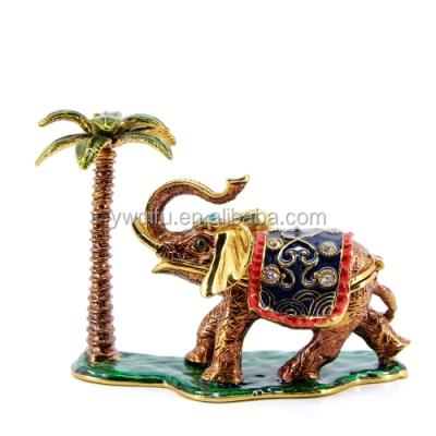 China Home decoration pewter family elephant jewelry box, elephant shape inlaid jewelry box, alloy elephant trinket box for sale