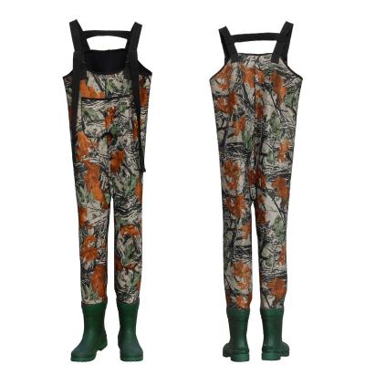 China Adjustable Strap Waterproof Professional Hunting Waders Camouflage 100% YIHENG Neoprene Fly Waders Breathable Fishing for sale