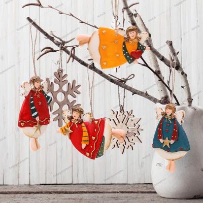 China Christamas Home Decoration 4.2 Inch Hot Sale Factory Direct Resin Christmas Ornaments for sale