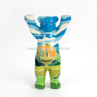 China Berlin Bear Figure Full Of Handmade Art Souvenirs Europe Germany Berlin Painting Custom Resin Bear Figurine for sale