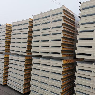 China Modern Building Materials PU/PIR/PUF Roof Insulated Sandwich Panels for sale