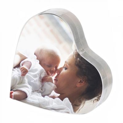 Κίνα Plastic Frame Heart Shaped Acrylic Family Photo Present Magnetic Picture Frame προς πώληση