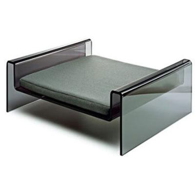 中国 Sustainable Stylish Acrylic Pet Bed / Acrylic Cat Dog Pet Bed 販売のため