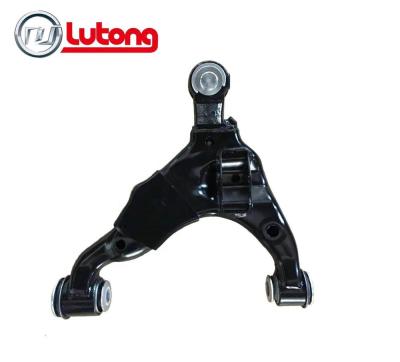 China Silver Factory Sale Suspension Auto Parts Control Arm Lower Arm Steel For Land Cruiser Prado 48068-60040 48069-60040 for sale