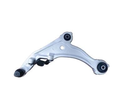 China Silver Steel Control Arm Auto Spare Parts For OEM 54501-9N01A L 54500-9N01A R 54500-9N00A 54501-9N00A Nissan Lower Arm For ALTIMA for sale