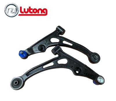 China Factory Sale Steel Front Suspension Lower Control Arm Auto Parts For SUZUKI LEFT HAND 45202-54G01 HIGH QUALITY 45202-54G01 for sale