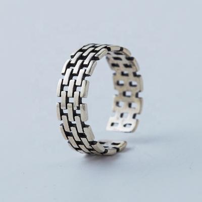 China TRENDY delica men's jewelry flat design 925 silver men's wedding ring for sale