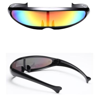 China Popular fashion sunglasses features a fish-shaped universal movement hairpin sunglasses wind sunglasses for sale