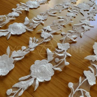 China Sustainable Ivory Rayon Embroidery Tulle Elastic Lace Trim L00517tn for sale