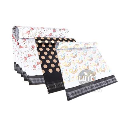 China Recyclable Christmas Design Halloween Gift Bags Poly Mailer Bag Poly Mailers Colored Poly Mailers for sale