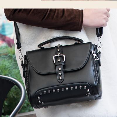 China 2022 Fashionable Multifunctional Vintage Design Rivet Shoulder Luxury Cross - Body Ladies Handbag Purses and Handbags for Women for sale