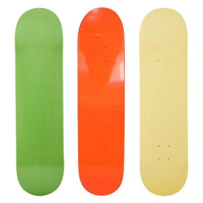 China Factory Mixed Adult Canadian Maple Skateboard Russian Decks With Painted Color Skate Board Decks for sale