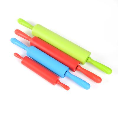 China Sustainable Kitchen Tool Cooking Silicone Baking Pastry Pins PP Handles for sale