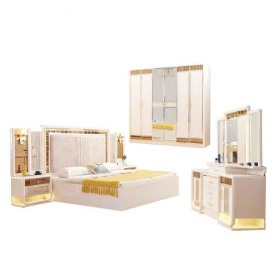 China Cabrini Solid Wood Hotel Furniture MDF Master Bedroom Bed for sale