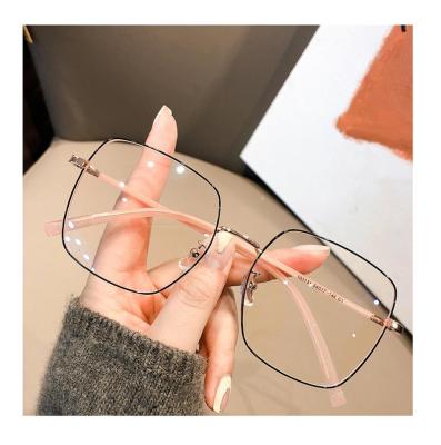 China Fashion Sunglasses Low Price Guaranteed Quality Fashionable Women's Sunglasses for sale