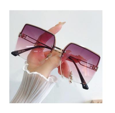 China Promotion Fashion Sunglasses Ladies Fashion Sunglasses Factory Supply China Manufacturers for sale