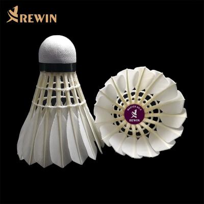 China Cheap High Grade International Quality M6 Tournament Badminton Shuttlecock As Rsl Shuttlecock For Club Training Super High Cost Performance for sale