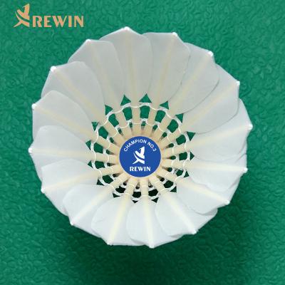 China High quality international tournament champion no.3 badminton shuttlecock similar as airplane shuttlecock for sale