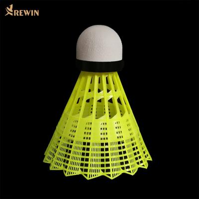 China Wholesale Cheap Nylon Club Badminton Shuttlecock In Indoor Plastic M370C for sale