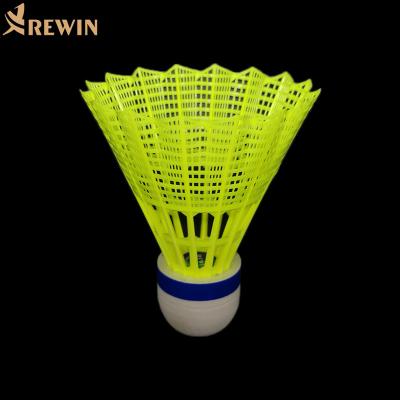 China M350D club badminton shuttle hot sale cheap plastic nylon cock for wholesales for sale