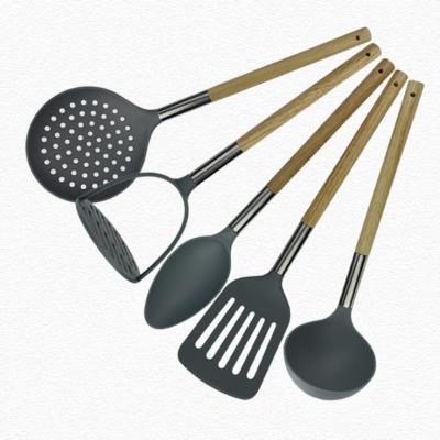 China Viable New Products Online Chinese Nylon Kitchen Tools Kitchen Utensils Kitchen Nylon Tool Kit With Wooden Handle for sale