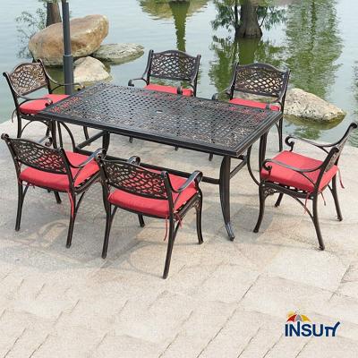 China 2021 Outdoor Weather Furniture Insun Dining Table Garden Furniture Table And Chair Set for sale