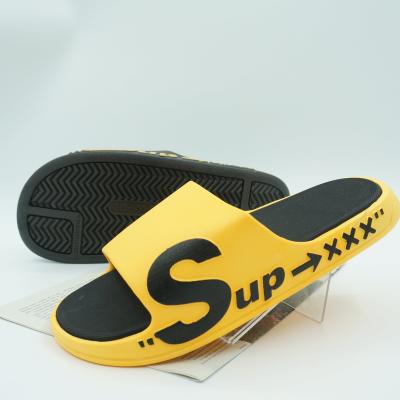 China Youth Fashion Non-Slip Slippers All-match Lightweight Mens Slippers CUSHIONING for sale