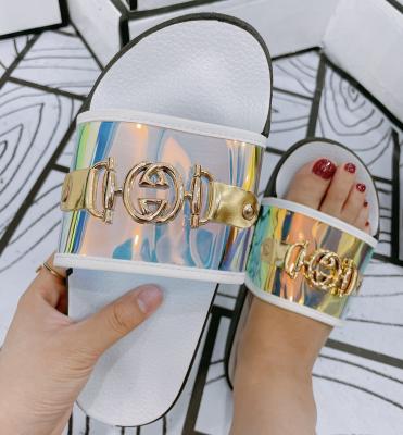 China CUSHIONING 2021 female sandals new soft slides sandals bling diamond rhinestone slippers ladies summer fashion women glitter slippers for sale