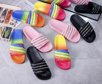 China CUSHIONING Fashion Women Rainbow Rhinestone Slippers Slides Ladies Rainbow Slides Diamond Sandals Women Colorful Link Dye Slippers For Women for sale