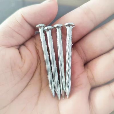 China Clavos galvanizados de acero de hormigón galvanizados en venta