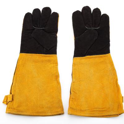 China Thermal Resistance BBQ Suede Gloves / Pair for sale