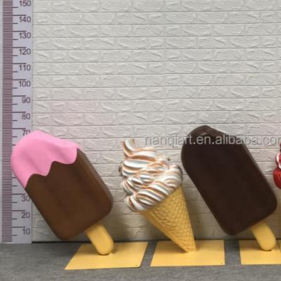 China China Art Design Fiberglass Painting Ice Cream Outdoor Decorative Sculpture for sale