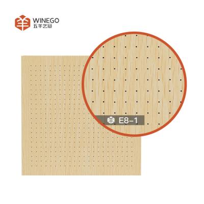 Cina 12mm 15mm 18mm Micro perforato perforato legno acustico pannelli murali stile moderno in vendita