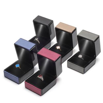 China Wholesale Recyclable Luxury Proposal Pendant Jewelry Box Led Light For Ring Box And Pendant Necklace Jewelry With Ring Led Light for sale