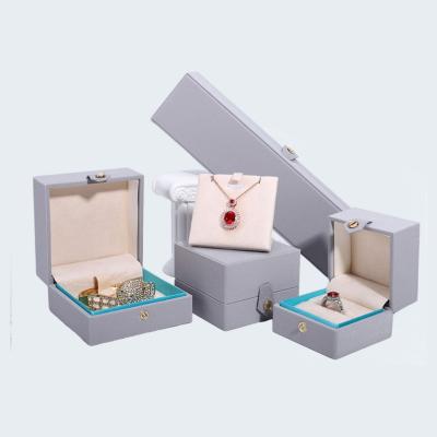 China Recyclable Luxury Custom Jewelry Packaging Gift PU Leather Ring Necklace Jewelry Box With Velvet Insert for sale