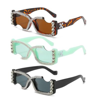 China Wholesale Custom Fashion Sunglasses VIFF HP21533 Vintage Diamond Letter F Bling Sunglasses For Women for sale